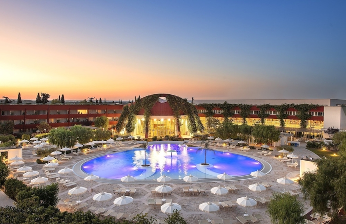 Imagen de la piscina del Hotel Ethra Reserve - Calanè 4*. Foto 17