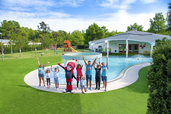 Imagen de los exteriores del Hotel Ethra Reserve - Calanè 4*. Foto 12