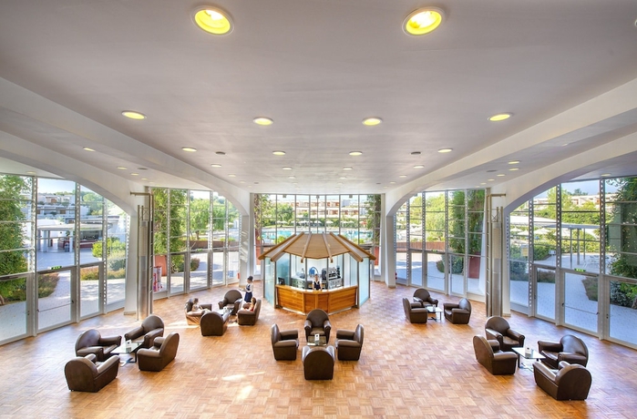 Imagen del bar/restaurante del Hotel Ethra Reserve - Calanè 4*. Foto 4