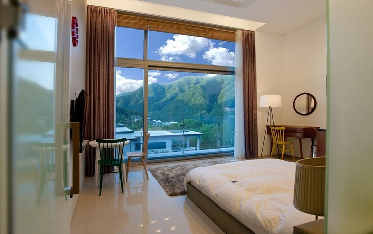 Imagen de la habitación del Hotel Ethren Resort. Foto 21