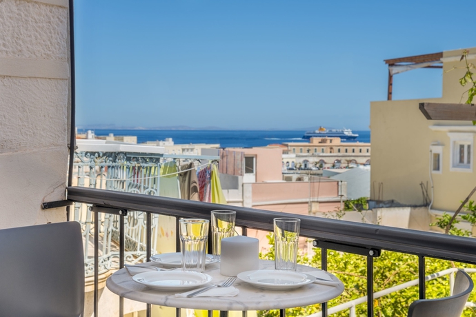 Imagen de la habitación del Hotel Ethrion. Foto 10