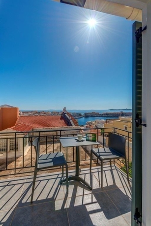 Imagen de la habitación del Hotel Ethrion. Foto 14