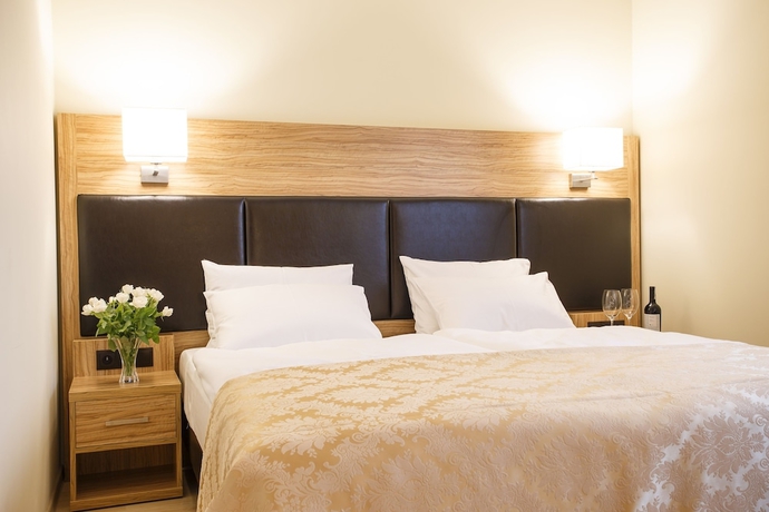 Imagen de la habitación del Hotel Etiuda. Foto 7