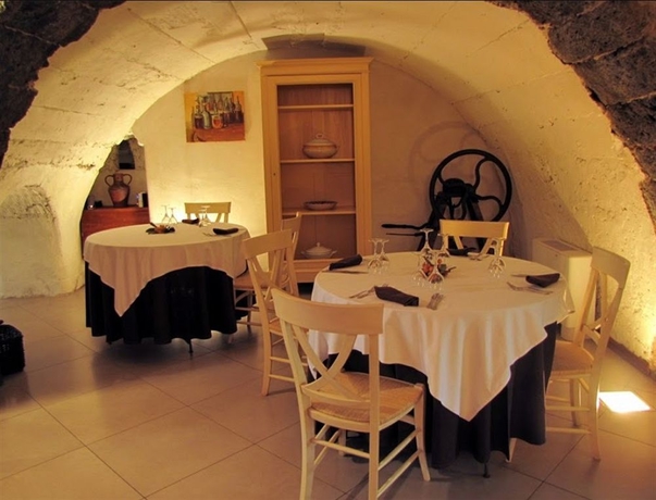 Imagen del bar/restaurante del Hotel Etna. Foto 4