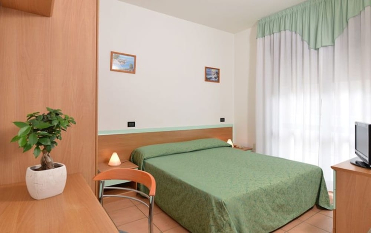 Imagen de la habitación del Hotel Etna, Lignano Sabbiadoro. Foto 8