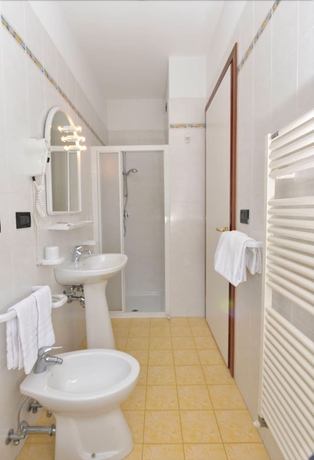Imagen de la habitación del Hotel Etna, Lignano Sabbiadoro. Foto 14