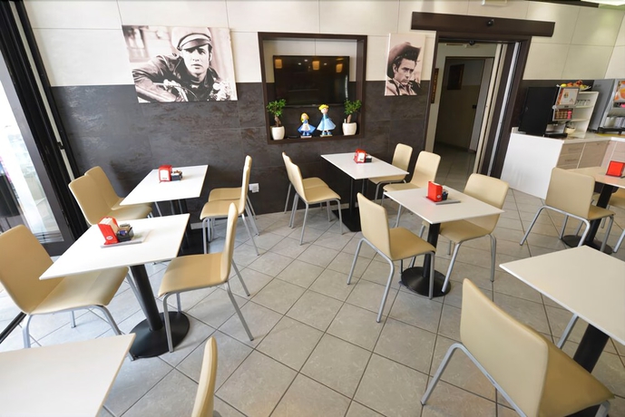 Imagen del bar/restaurante del Hotel Etna, Lignano Sabbiadoro. Foto 5