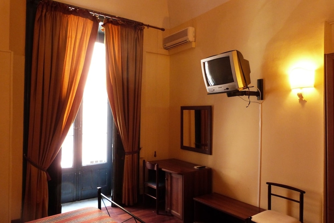 Imagen de la habitación del Hotel Etnea 316. Foto 3