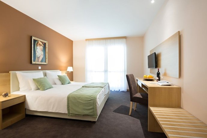 Imagen de la habitación del Hotel Etno apartmani Vrdnička kula. Foto 16