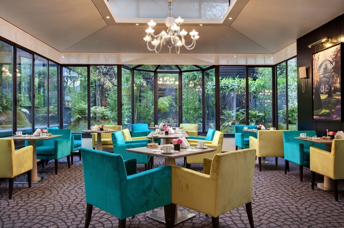 Imagen del bar/restaurante del Hotel Etoile Maillot. Foto 3