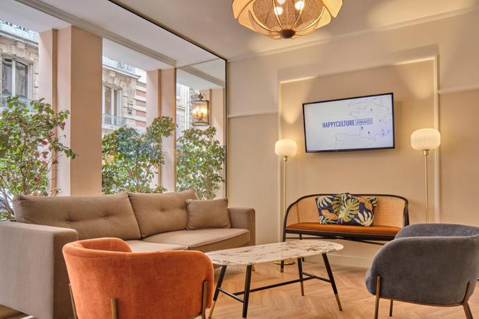 Imagen de los interiores del Hotel Etoile Saint Ferdinand By Happyculture. Foto 7