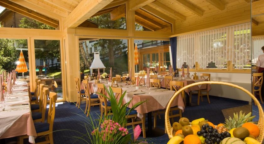 Imagen del bar/restaurante del Hotel Etoile and Alpenperle Residences. Foto 3