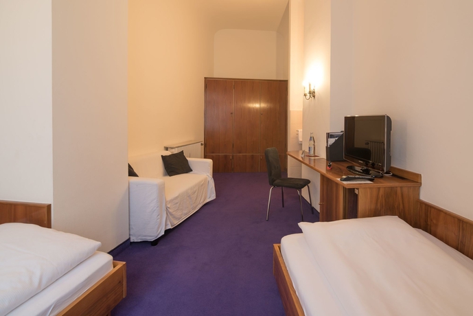 Imagen de la habitación del Hotel Etol. Foto 9