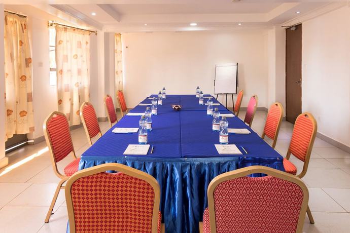 Imagen de los interiores del Hotel Eton. Foto 14