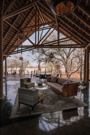 Imagen general del Hotel Etosha Oberland Lodge l Ondili. Foto 14