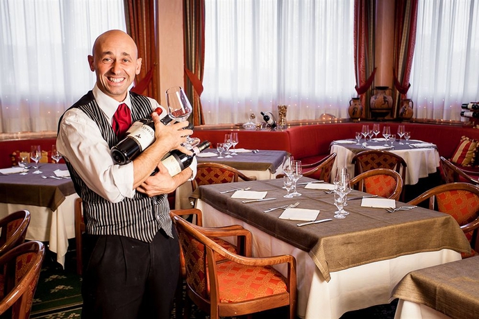 Imagen del bar/restaurante del Hotel Etrusco Arezzo , Sure Collection By Best Western. Foto 3