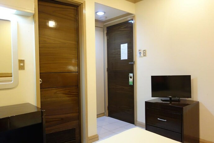Imagen de la habitación del Hotel Etsu, Tacloban. Foto 16