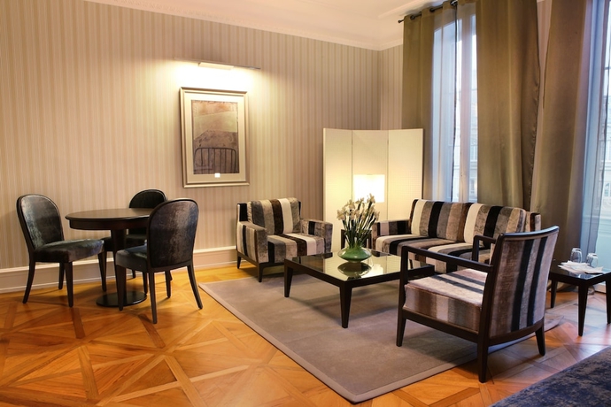 Imagen de la habitación del Hotel Ettenheim. Foto 12