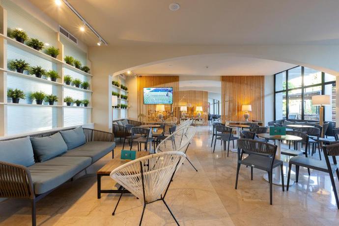 Imagen de los interiores del Hotel Eu Bahia Pollen&ccedil;a. Foto 17
