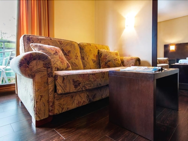 Imagen de la habitación del Hotel Euba. Foto 12