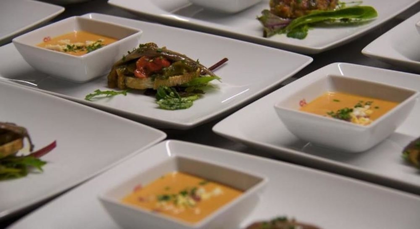 Imagen del bar/restaurante del Hotel Eugenia De Montijo, Autograph Collection. Foto 3