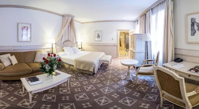 Imagen de la habitación del Hotel Eugenia De Montijo, Autograph Collection. Foto 7