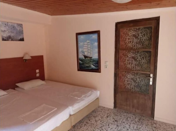 Imagen de la habitación del Hotel Eugenia hotel. Foto 17