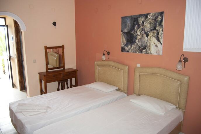 Imagen de la habitación del Hotel Eugenia hotel. Foto 18