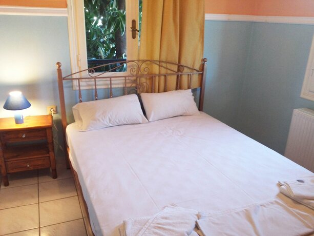 Imagen de la habitación del Hotel Eugenia hotel. Foto 20