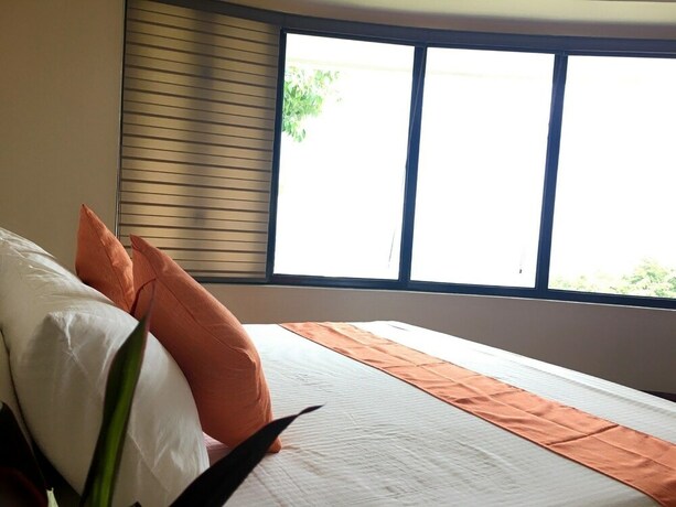 Imagen de la habitación del Hotel Eugenio Lopez Center. Foto 6