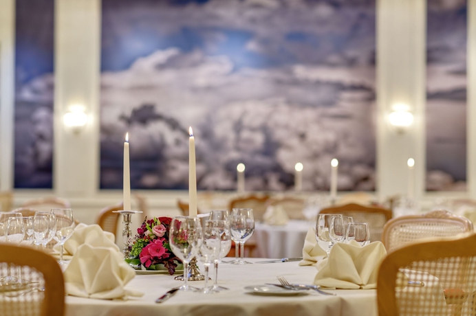 Imagen de los interiores del Hotel Euler. Foto 12