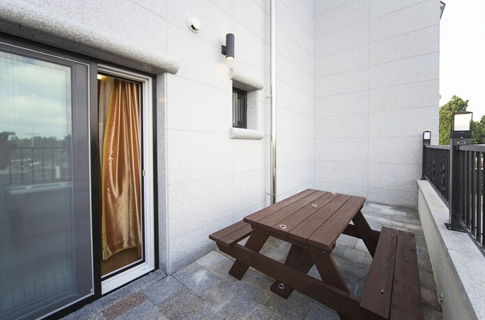 Imagen de la habitación del Hotel Eunbille. Foto 24
