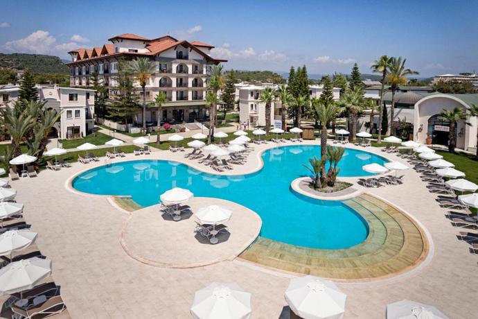 Imagen general del Hotel Euphoria Barbaross Beach Resort. Foto 19