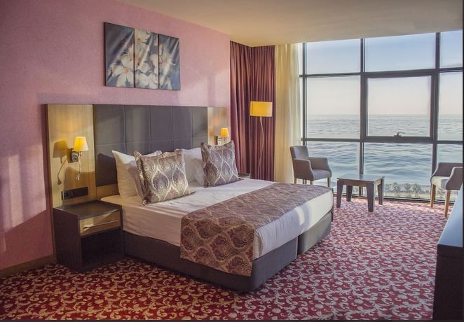 Imagen de la habitación del Hotel Euphoria Batumi. Foto 9