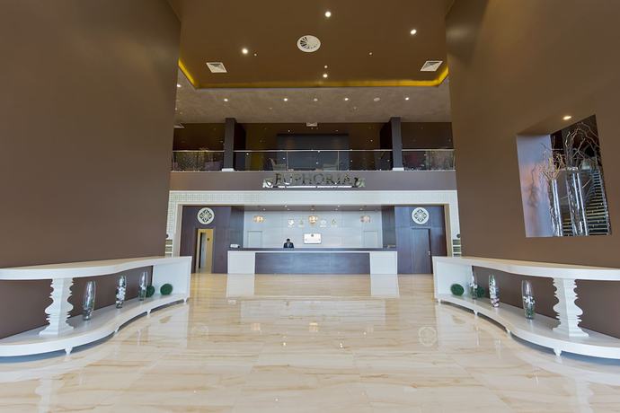 Imagen de los interiores del Hotel Euphoria Batumi. Foto 19