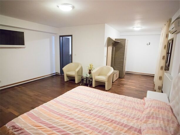 Imagen general del Hotel Euphoria, Craiova. Foto 2