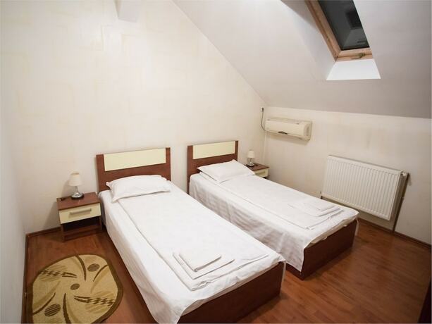 Imagen general del Hotel Euphoria, Craiova. Foto 4
