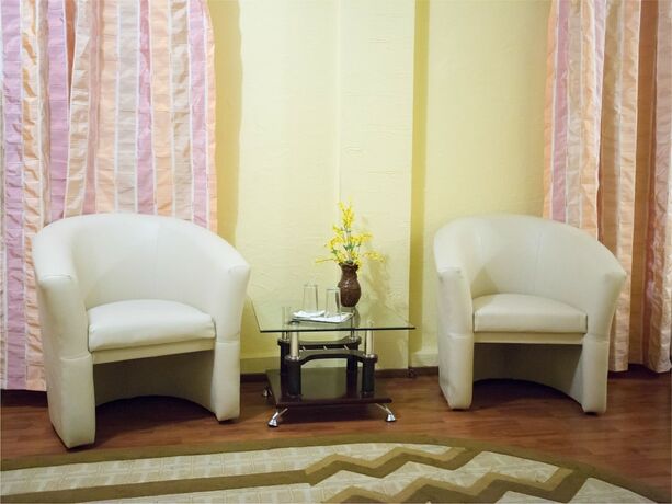 Imagen general del Hotel Euphoria, Craiova. Foto 5