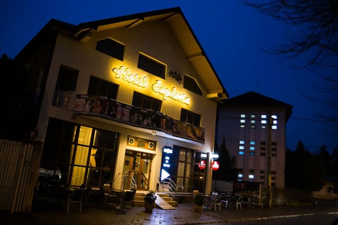 Imagen general del Hotel Euphoria, Craiova. Foto 12