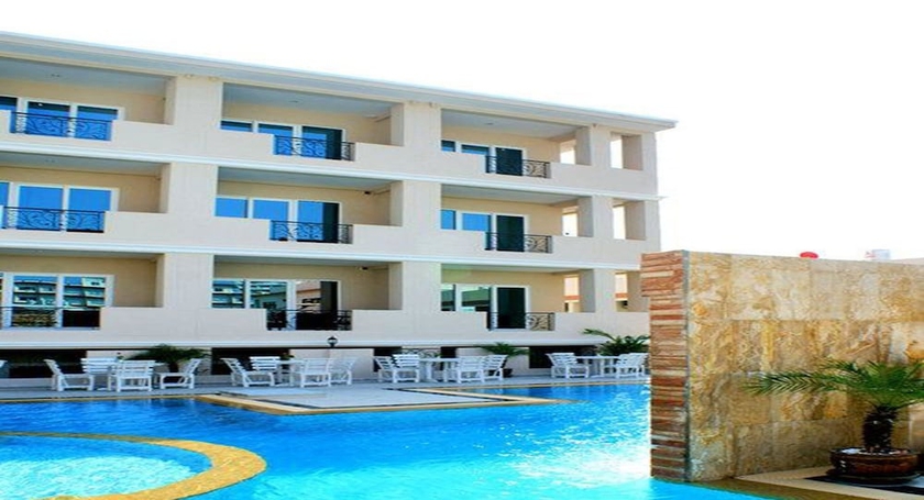 Imagen de la piscina del Hotel Eurasia Boutique. Foto 18