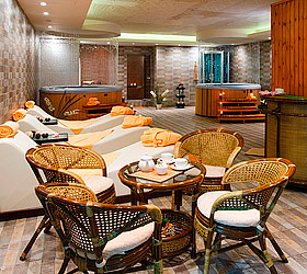Imagen del bar/restaurante del Hotel Eurasia Business Hotel. Foto 3