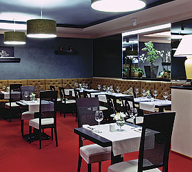 Imagen del bar/restaurante del Hotel Eurasia Business Hotel. Foto 5