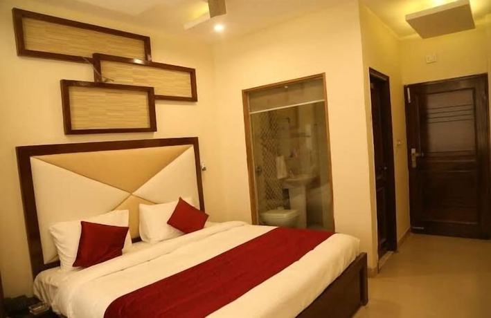Imagen de la habitación del Hotel Eurasia Mohali Airport. Foto 16