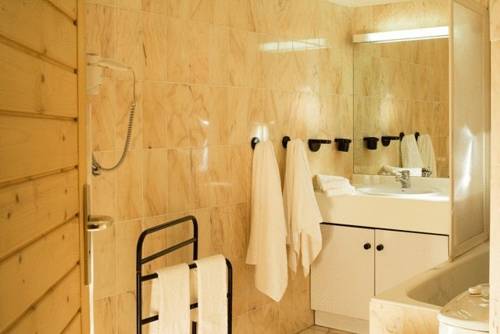 Imagen de la habitación del Hotel Eureca - Cadril&egrave;ge Aliz&eacute;. Foto 6