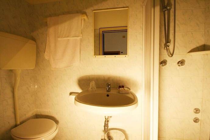 Imagen de la habitación del Hotel Eureka, Rimini. Foto 4
