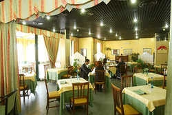 Imagen del bar/restaurante del Hotel Eurhotel Volpiano. Foto 3