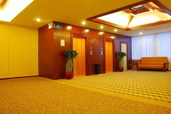 Imagen de los exteriores del Hotel Euro Asia Hotel, Guangzhou. Foto 7