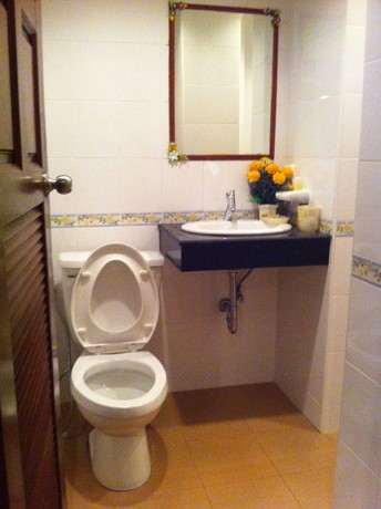 Imagen de la habitación del Hotel Euro Asia Jomtien. Foto 17