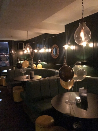 Imagen del bar/restaurante del Hotel Euro Bar and. Foto 4