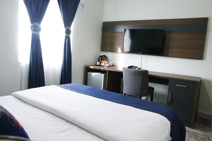 Imagen de la habitación del Hotel Euro Homes. Foto 18